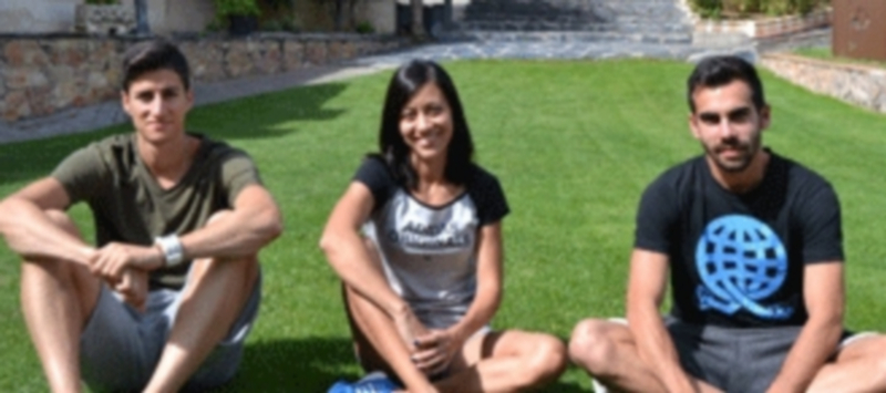 De izquierda a derecha