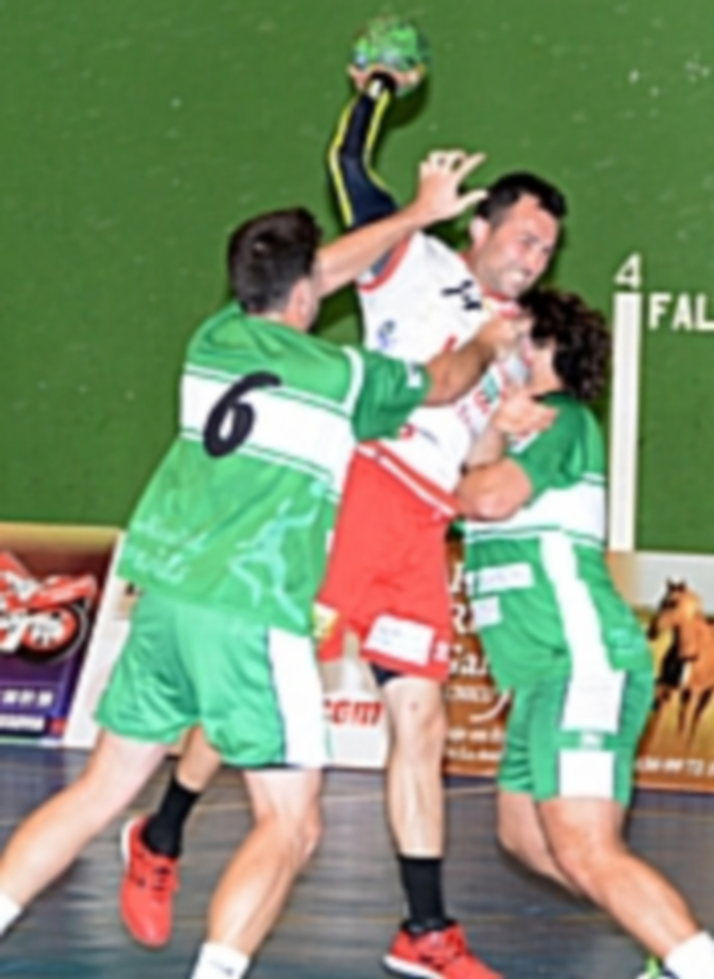 El jugador del Balonmano Nava Carlos Villagrán