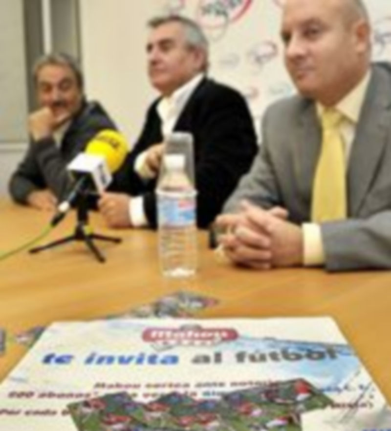 De izquierda a derecha