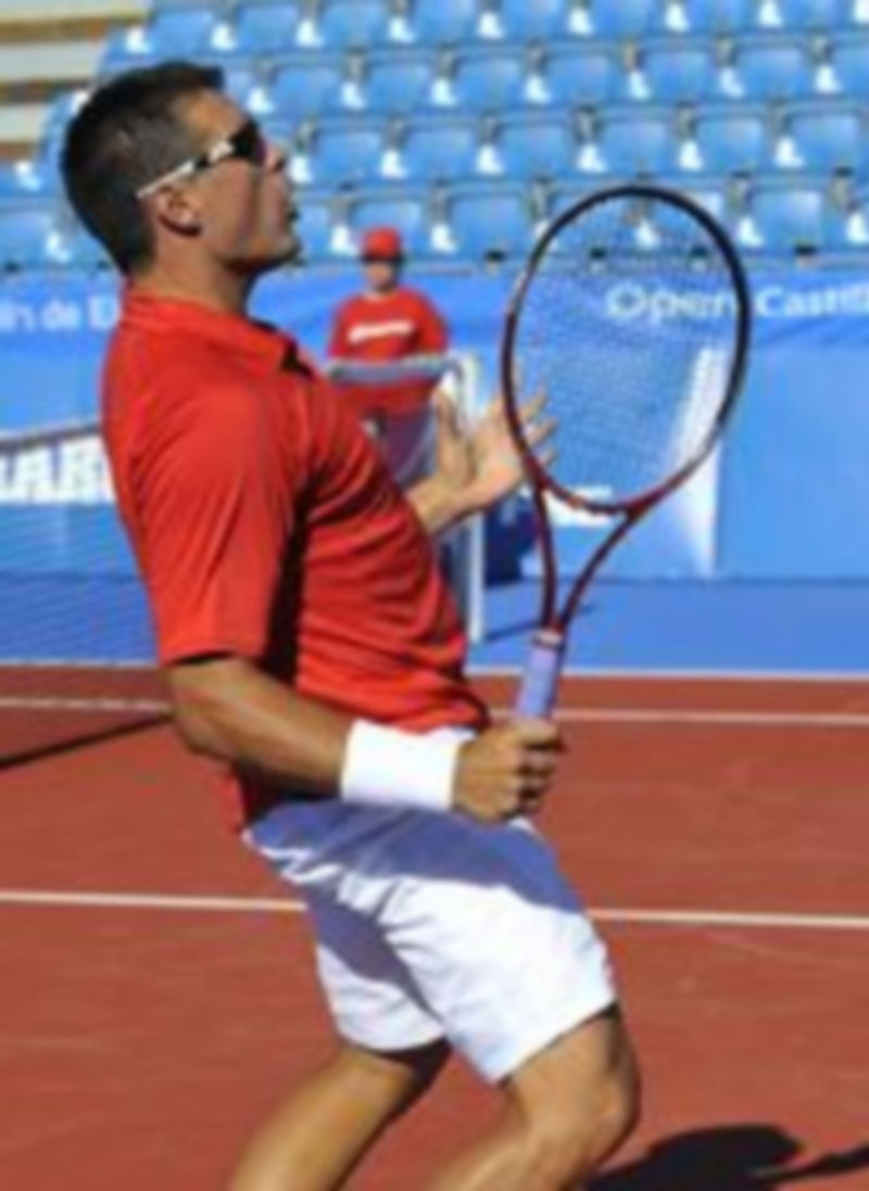 Iván Navarro se lamenta de un golpe fallado. / Pedro L. Merino