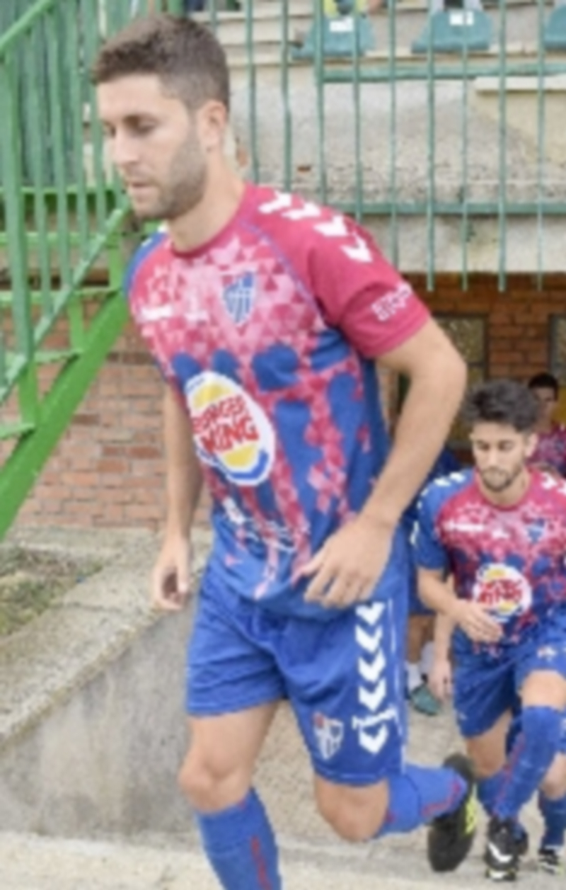 Manu echa el freno 16 Manu sale al campo de La Albuera