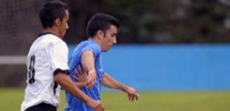 Un momento del partido disputado esta temporada entre el CD La Granja y el Salmantino