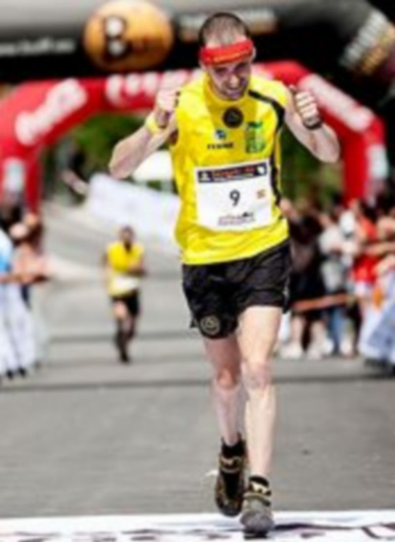 Imagen de López Castán en el momento de su llegada a la meta. / Jordi Saragossa