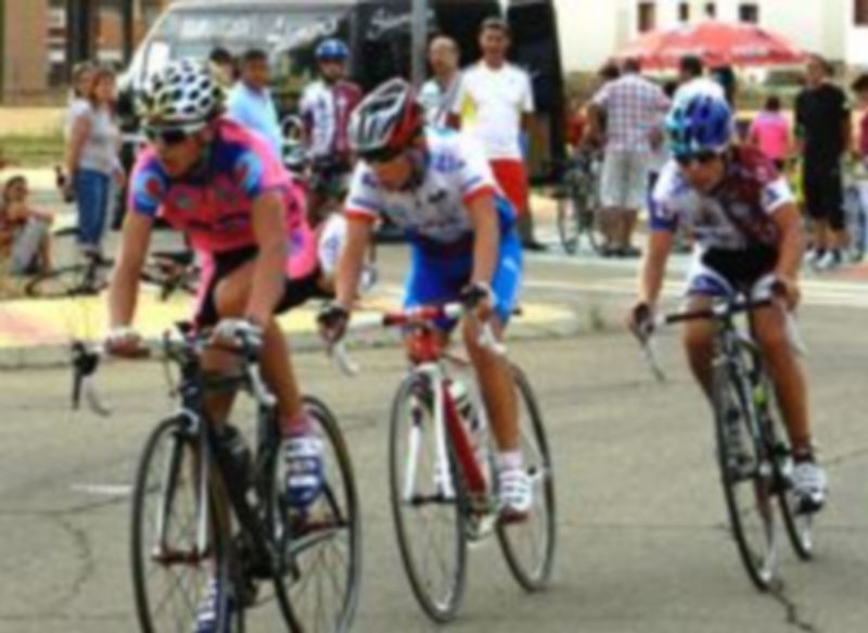 Imagen de la carrera de la categoría infantil del Trofeo de Doñinos. / El Adelantado