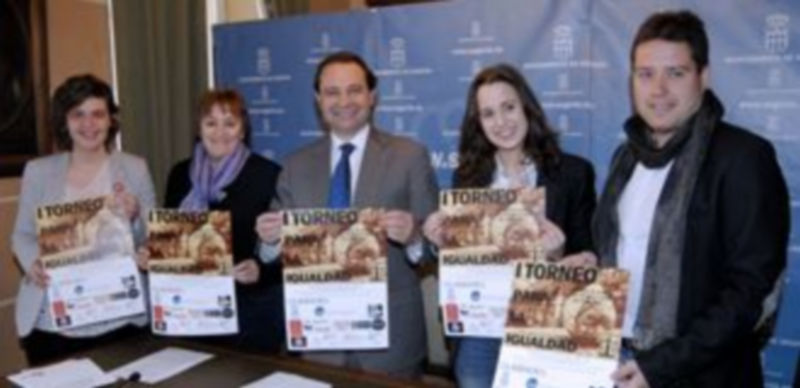 De izquierda a derecha Natalia del Barrio