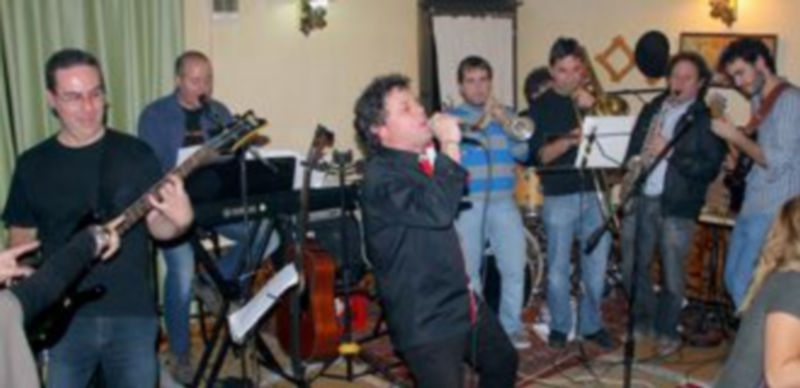 El grupo musical segoviano Dinamita y Cía