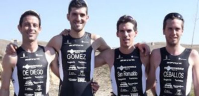 Los cuatro componentes del equipo Runnersworld