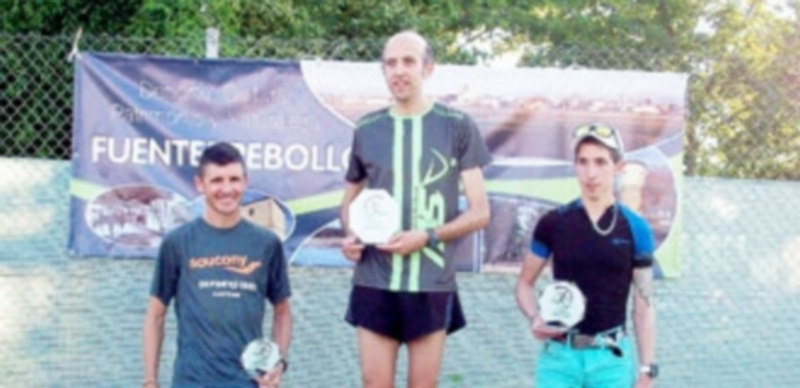 Los atletas Pedro Luis Gómez (a la izquierda)