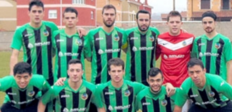 Once titular de la UD El Espinar San Rafael en uno de los encuentros disputados en la primera vuelta. / A. TORREÑO