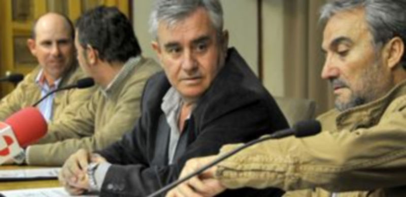 Imagen de la mesa de la última Asamblea de socios de la Gimnástica Segoviana. / ALBERTO BENAVENTE