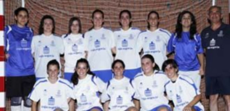 Formación de parte de la plantilla del Unami