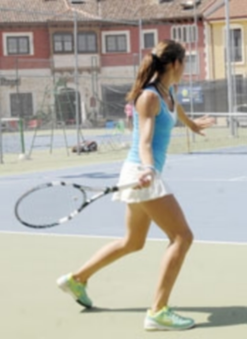 Una jugadora durante la disputa del torneo de El Espinar femenino / E.A.