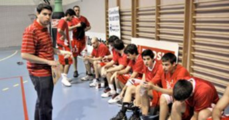 El entrenador segoviano Mauro Martín