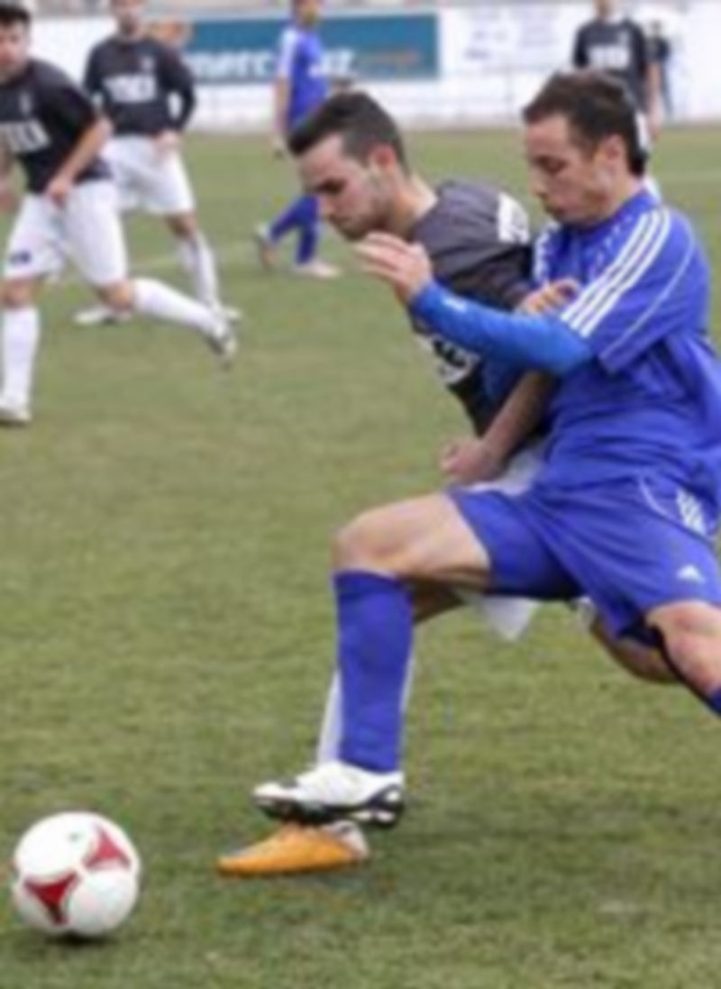 El delantero del Cuéllar Electricidad Eufón