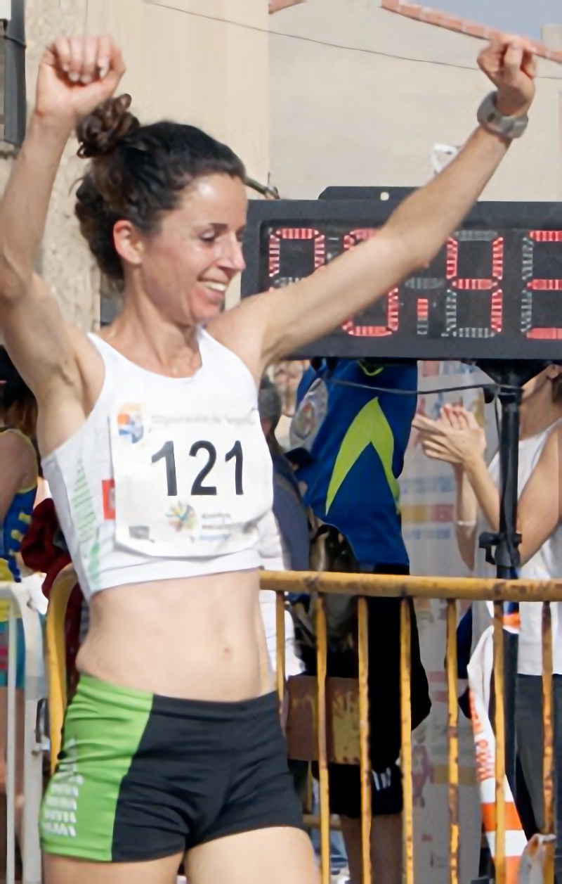 Marta Vírseda gana la carrera de Rades de Abajo. / a.m.