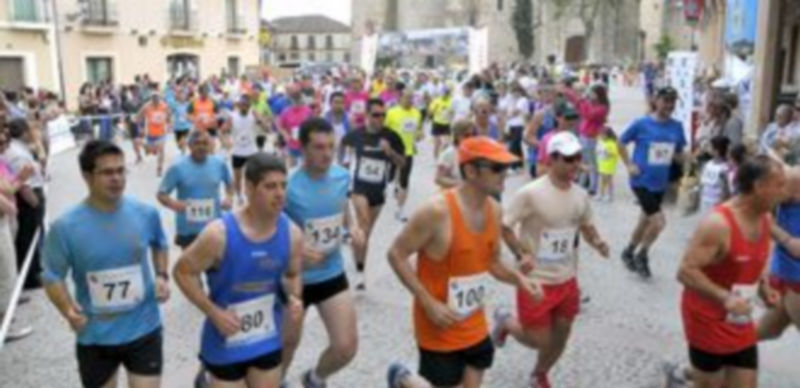 Instante de la salida de la carrera principal del sexto Memorial Ciriaco Vaca