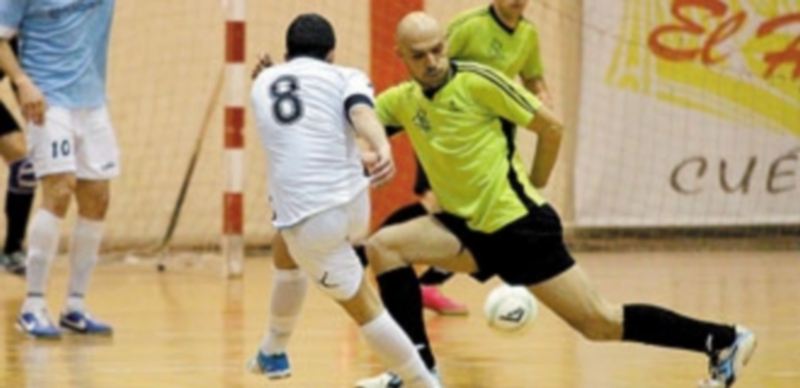 El Naturpellet Cuéllar disputando uno de los partidos de la pasada temporada contra el Ventorrillo FS / El Adelantado