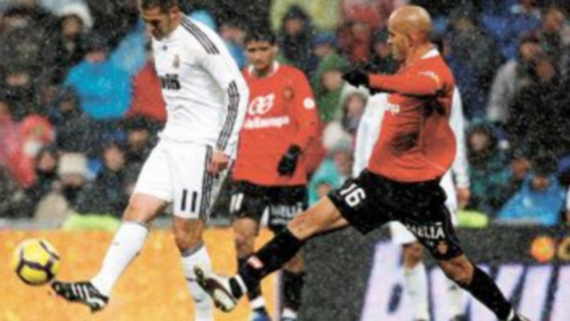 El internacional galo saltó al césped ante el Mallorca cuando el Madrid ya ganaba por 2-0. / Chema Moya (Efe)