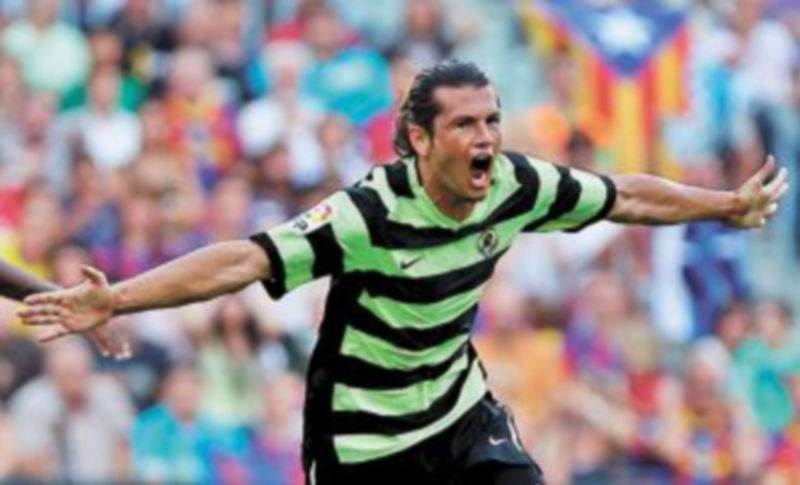 Nelson Haedo Valdez mostró una excelente puntería en la Ciudad Condal. / Xabier Bertral (Efe)