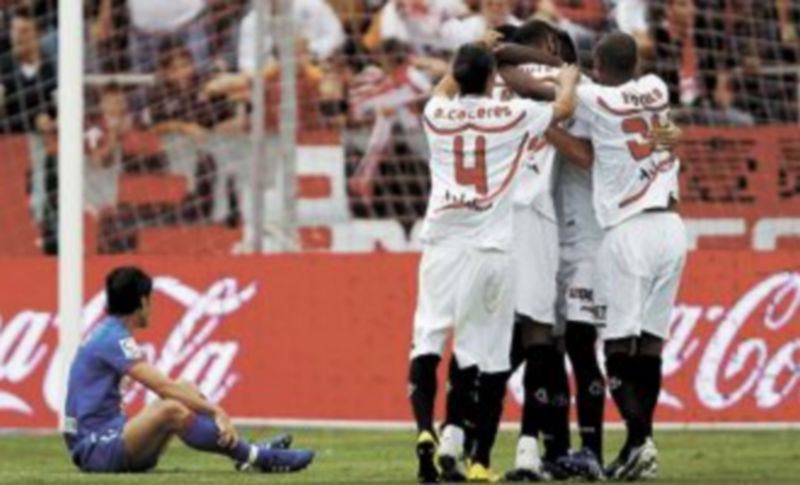 El Sevilla dejó el encuentro casi resuelto antes del descanso. / Marcelo del Pozo (Reuters)