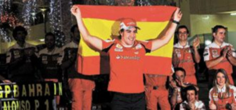 El bicampeón del Mundo demostró que mejora los monoplazas como nadie y que sabe sacar partido a las situaciones más provechosas. / Mazen Mahdi (Efe)