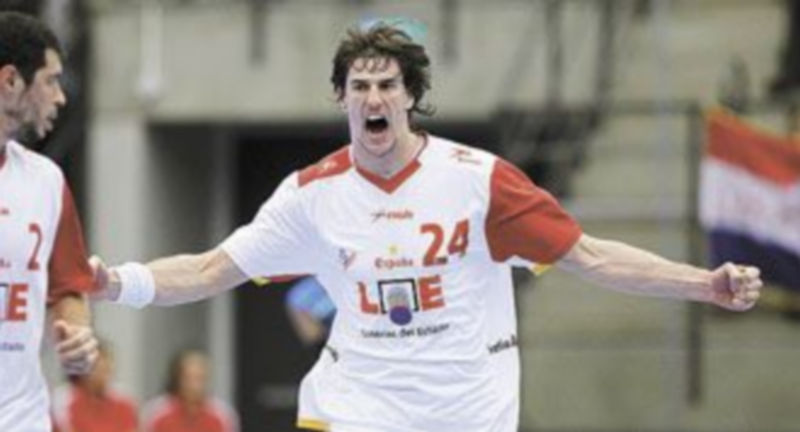 Viran Morros anotó dos tantos en el compromiso. / Reuters