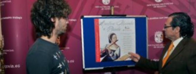 El director de la Banda de Coca y el diputado delegado de Cultura./KAMARERO