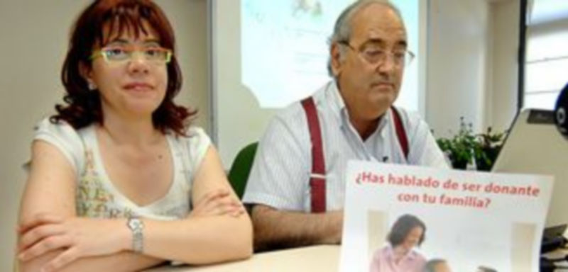 La coordinadora de trasplantes y el presidente de Alcer