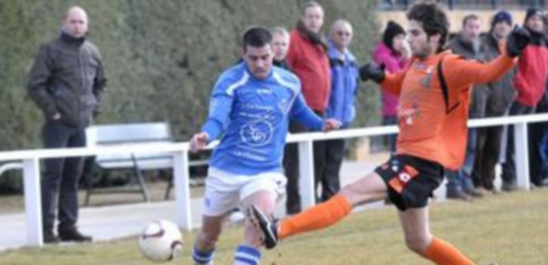 Adrián tuvo que emplearse a fondo