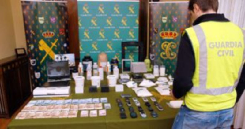 La Guardia Civil se ha incautado de abundante material para la adulteración de la droga./ EL ADELANTADO