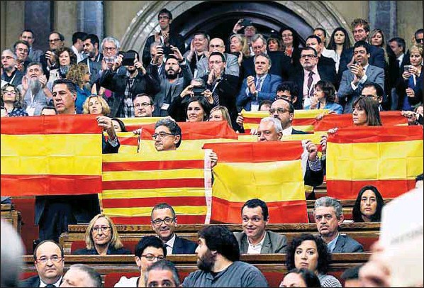 Esta jornada pretende destapar muchas de las mentiras que se están contando en el proceso de independencia catalán. / EFE