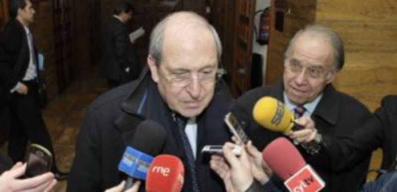 Elías Benatar atendió a los medios después de su declaración./ JUAN MARTÍN