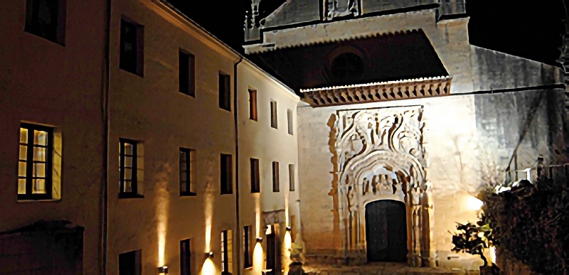 Exterior del Aula Magna del Convento de Santa Cruz. / JUAN MARTÍN