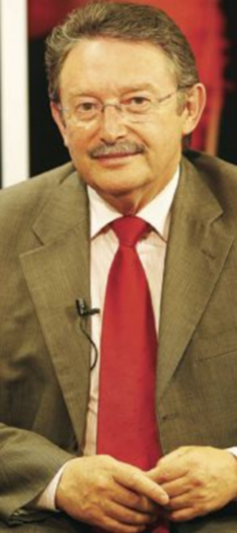 Constantino Álvarez durante la entrevista en ‘Grana y Oro’. / Óscar Navarro