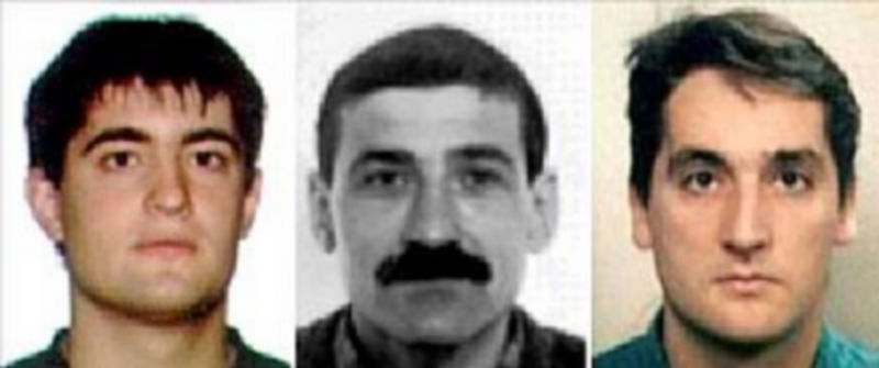 Los tres terroristas detenidos en Francia durante la operación policial./EFE