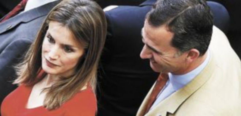 Los Príncipes de Asturias llegaron muy animados. / Reuters