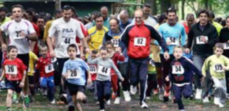 Un momento de la pasada edición de “Correr en Familia” que se realizó en La Alameda del Parral. / Lara Mazagatos