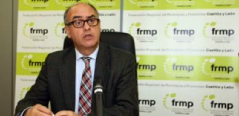 La Federación Regional de Municipios pide un trato "especial" en la reforma local 1 El presidente de la FRMP