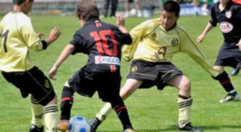 Los alevines del Atlético de Madrid y del Quintanar