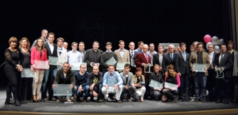 Foto de familia de la pasada edición de la Gala del Deporte que se llevó a efecto en el teatro Juan Bravo