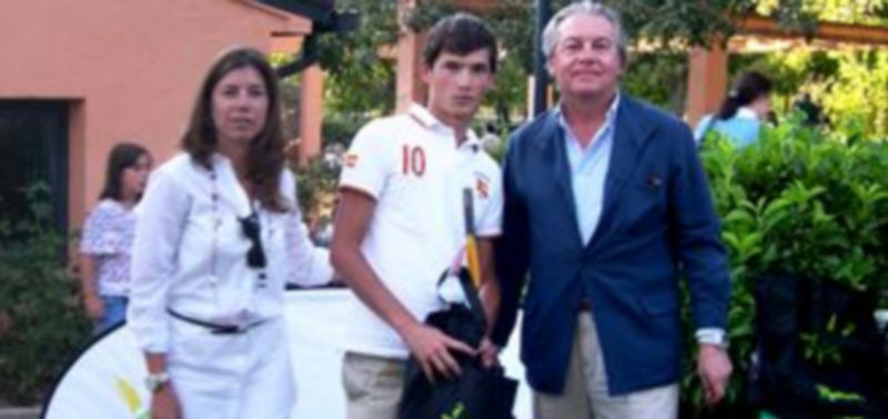 Momento de la entrega de trofeos en el Club El Tiro. / El Adelantado