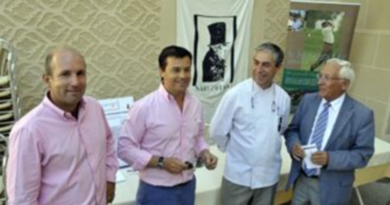 De izquierda a derecha