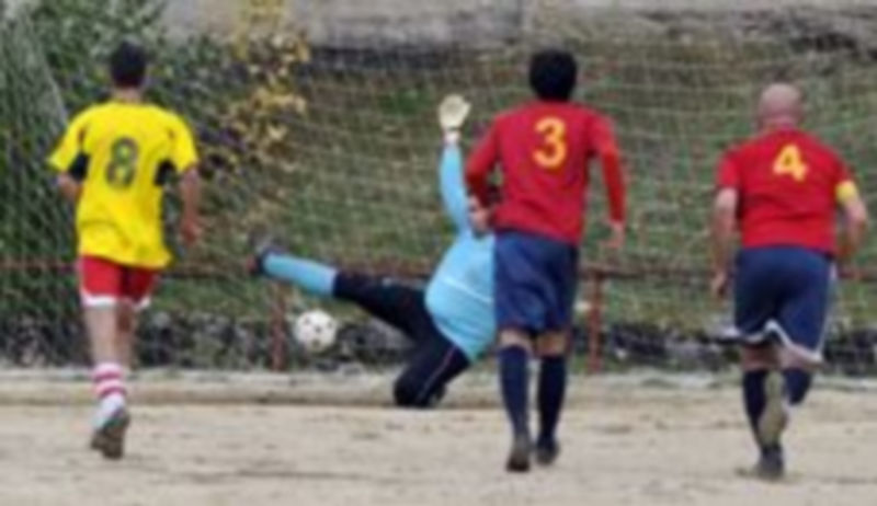 Imagen de un gol marcado en la competición provincial de fútbol. / Pedro L. Merino