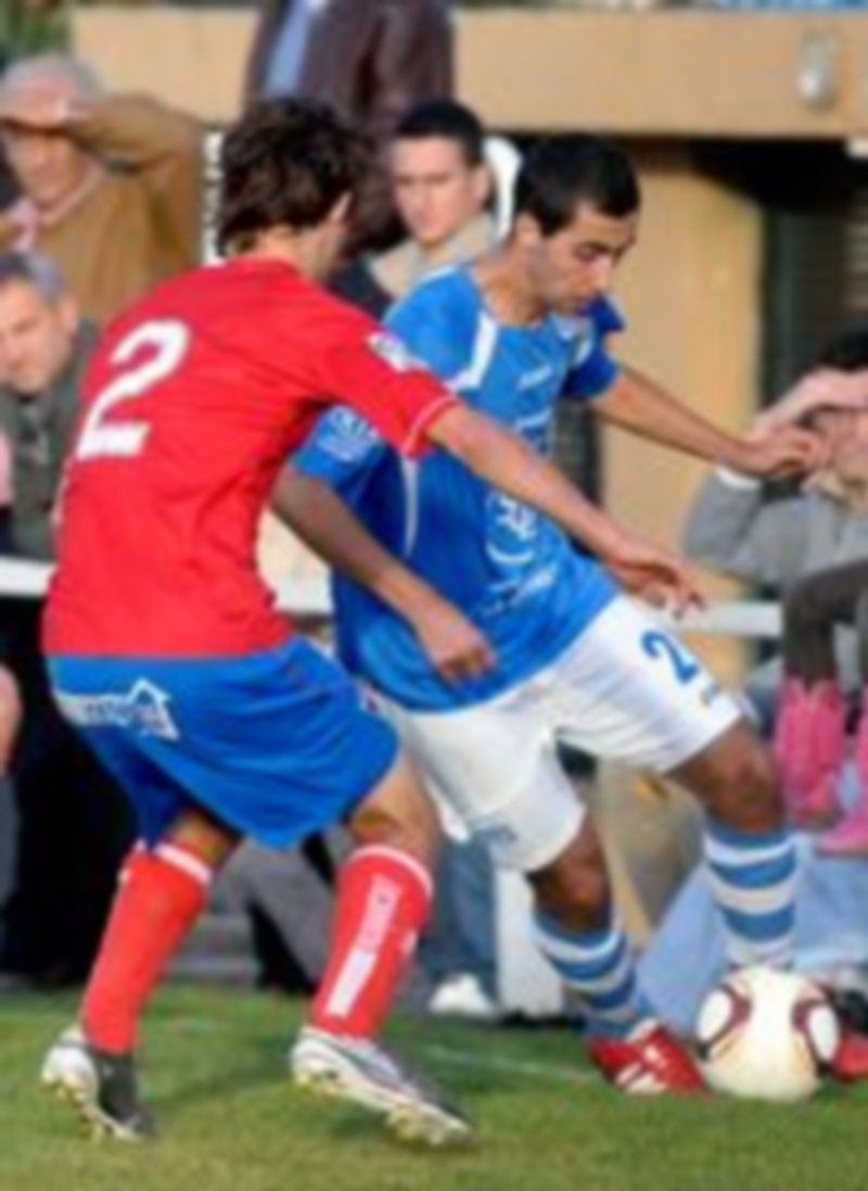 Saúl no podrá jugar esta tarde. ya que cumple un partido de sanción. / Juan Martín