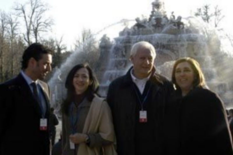 El alcalde de La Granja junto algunos asistentes a la cumbre /A.M.