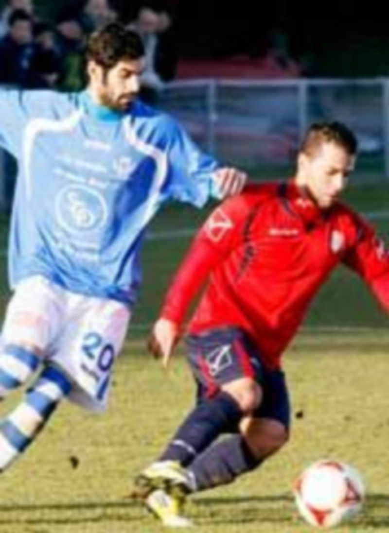 El delantero granjeño Ricardo volvió a jugar ayer en la que fue su casa en la temporada pasada