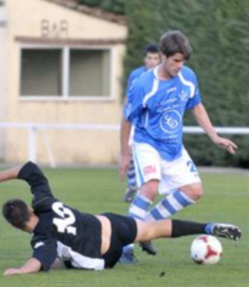 La Granja, ante una nueva ocasión para subir de la mitad de la tabla 1 Guillermo regresará al centro del campo tras haber cumplido su sanción. / A.B.