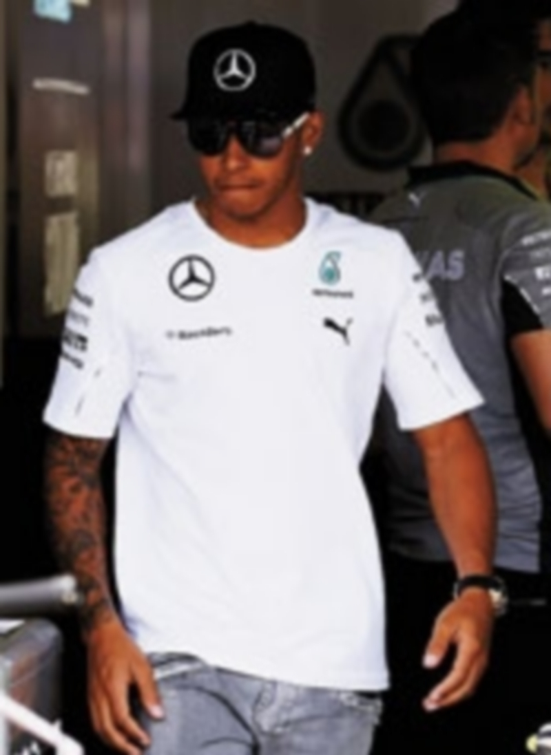 Hamilton aspira a conseguir su quinta victoria consecutiva. / V. Xhemaj (Efe)