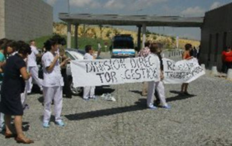 Tercera concentración de los celadores del hospital/PEÑALOSA