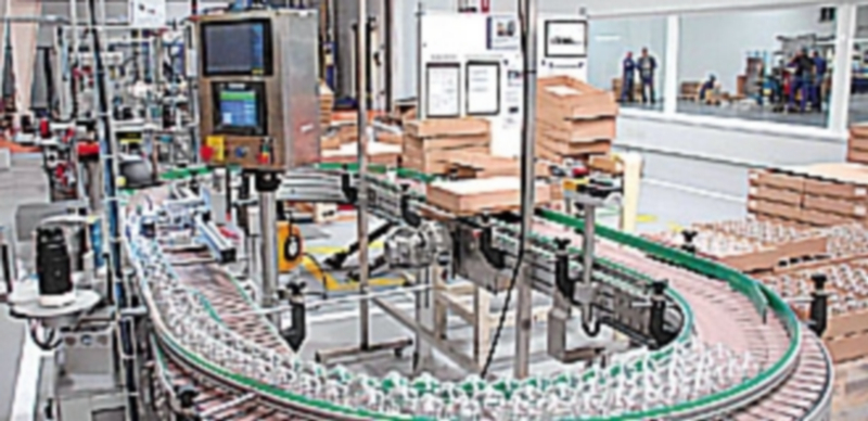 La tecnología más avanzada se abre paso en el proceso tradicional de fabricación del vidrio